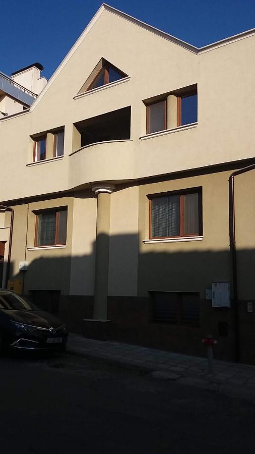 Нощувки Ботеви Shumen Luaran gambar