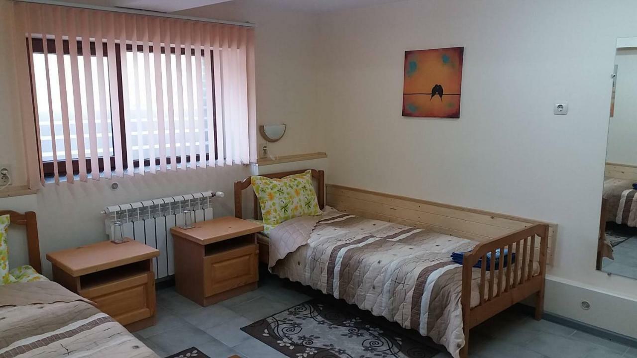 Нощувки Ботеви Shumen Luaran gambar